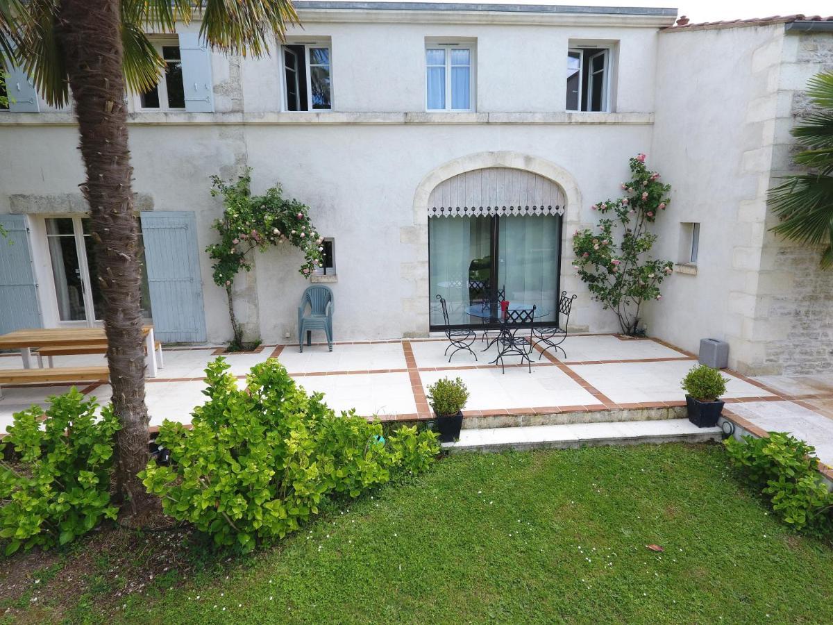 Le Logis De La Brumanderie - Saintes Fontcouverte  Exterior foto
