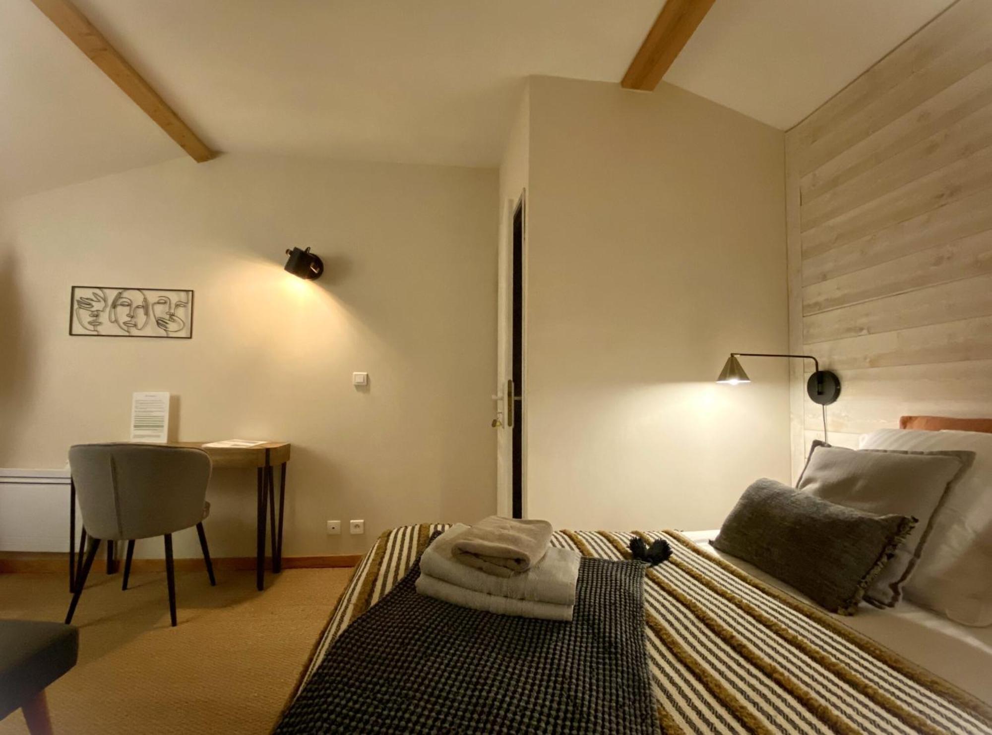 Le Logis De La Brumanderie - Saintes Fontcouverte  Cameră foto